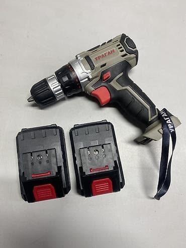 Аккумуляторная дрель‑шуруповерт «УРАГАН» с двумя съемными