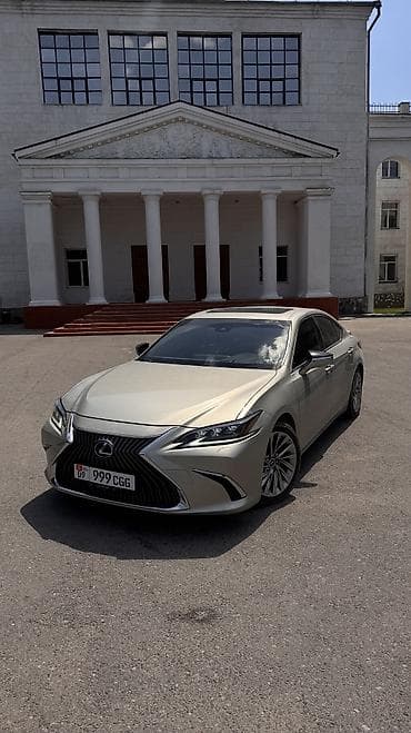 ls 400: Lexus ES: 2019 г., Гибрид — 1