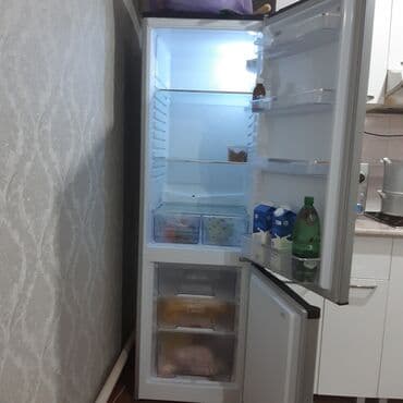 Шкафы: Обеденный стол прямоугольный с глянцевой столешницей под черный — 7