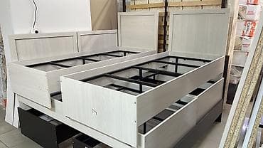 Кровати: Односпальная кровать 190*90см с фабричным матрасом “Эсал”. Основание — 1