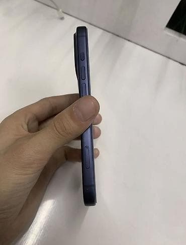 13 pro maks: IPhone 17 Pro, Новый, 512 ГБ, Синий, Зарядное устройство, Защитное стекло, Чехол, 100 % — 3