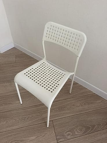 стол стул: ПРОДАЮ б/у белый набор мебели IKEA для дома/офиса. В комплект входят — 3
