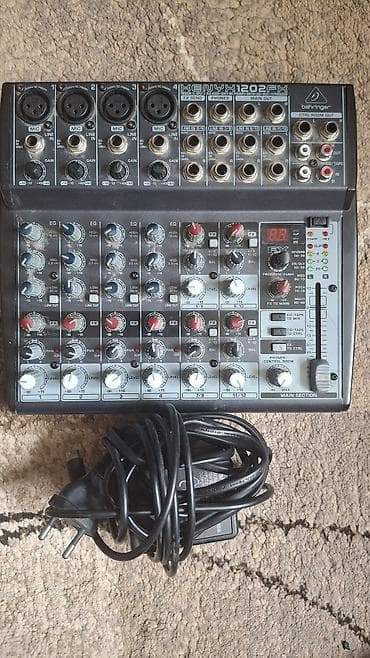 Behringer XENYX 1202FX. Это компактный аналоговый микшер с встроенными