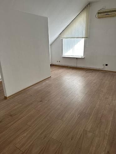 Коммерциялык мүлк: Кеңселерди ижаралоо, 400 м², Менчик үйдө, 1-катар, Өзүнчө ашканасы менен, Өзүнчө кире бериши менен — 2