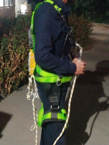 срочно продаю в связи с переездом: Страховой ремень безопасности на высоте, 
Продаются — 3