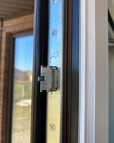 набор ключей хорошего качества: Двери алюминиевые теплая серия. Качественные долговечные двери — 3