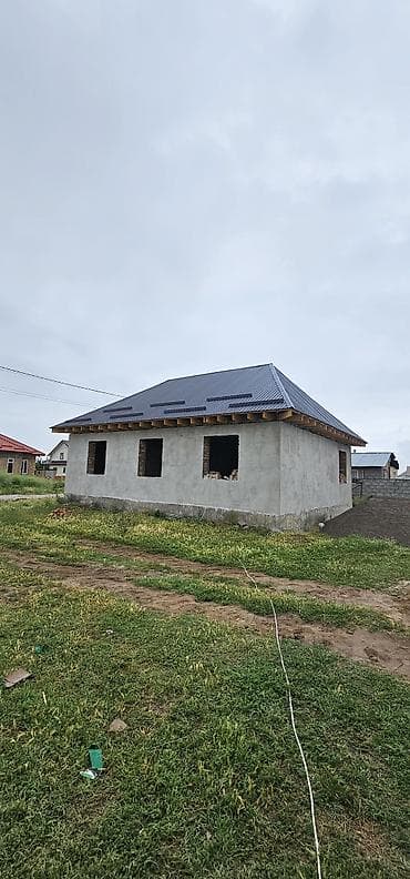 кок жар ул тулеева: Продаётся одноэтажный дом (коробка) из кирпича. Характеристики: - — 1