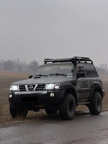 Nissan Patrol: 2003 г., 3 л, Механика, Дизель, Внедорожник