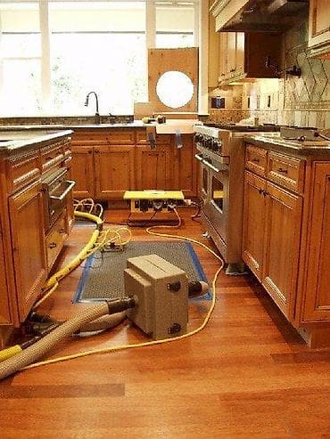 Сантехниктер: Чистка чистка канализации бишкеке срочно — 1