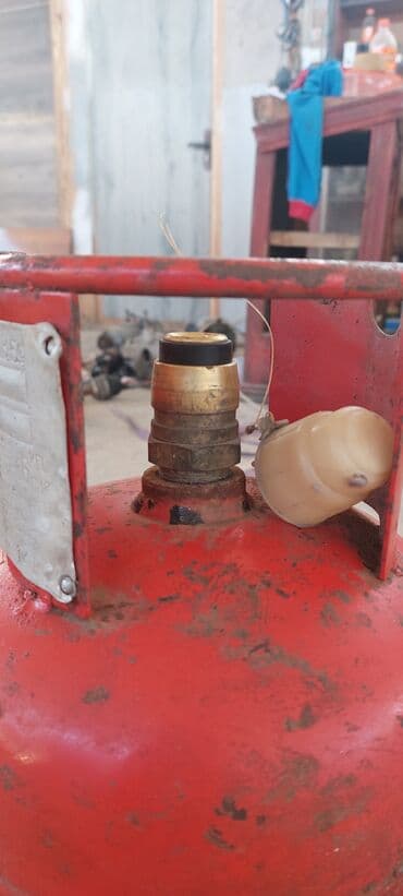 шкаф металлический для документов: Продаю маленький газовый балон, 12литров — 3