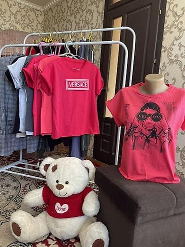 белые футболки оптом бишкек: Женские футболки с принтами - Базовые короткие футболки свободного — 1