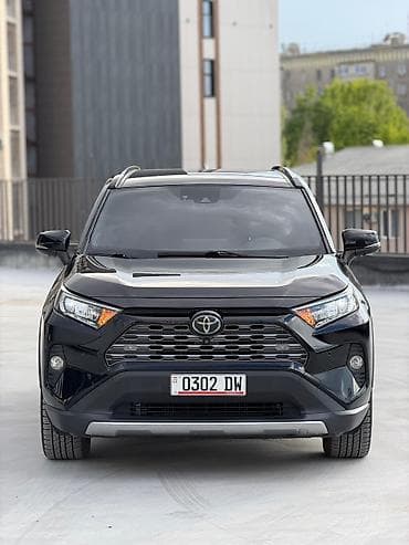 Toyota RAV4: 2019 г., 2.5 л, Автомат, Бензин, Кроссовер