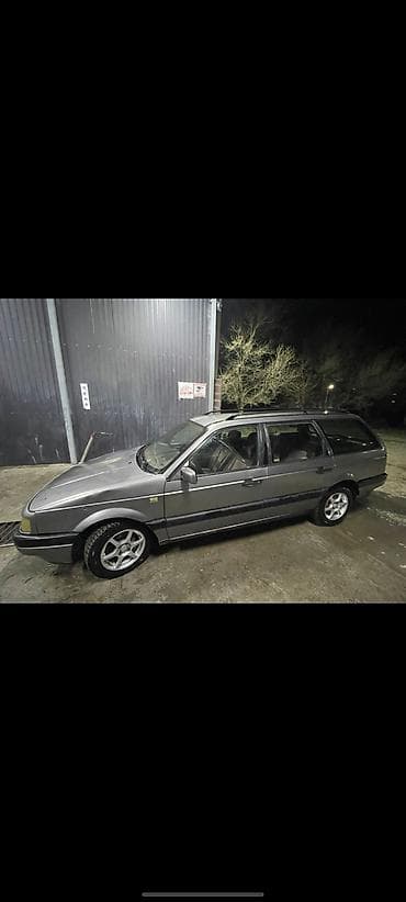 продаю хайландер: Volkswagen Passat: 1983 г., Универсал — 3