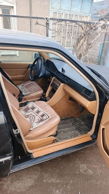 ф 90: Mercedes-Benz W124: 1989 г., 2 л — 8