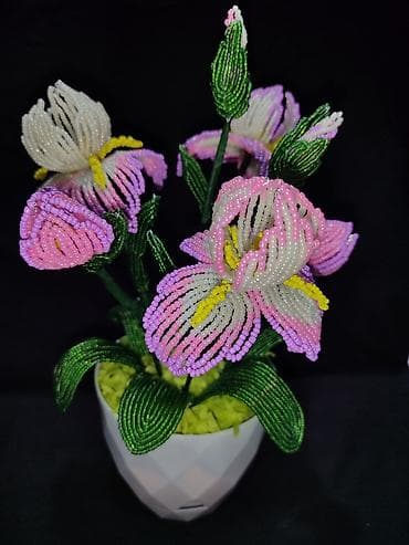 Другой декор и предметы интерьера: Цветы из бисера ручной работы. Прекрасный подарок ко дню 8 марта и на — 1