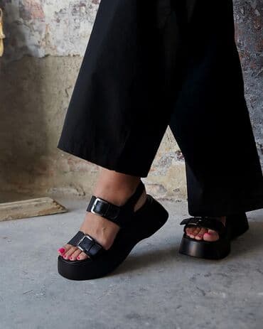 фирменная обувь из италии: Босоножки, 39, Новый, цвет - Черный, Бесплатная доставка, Самовывоз, Платная доставка — 4