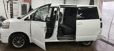 купить toyota voxy: Toyota Voxy: 2003 г., 2 л, Автомат, Бензин, Минивэн — 10