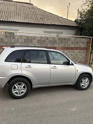 Chery: Chery Tiggo (T11): 2010 г., 1.8 л, Кол менен иштөөчү, Бензин, Кроссовер — 6