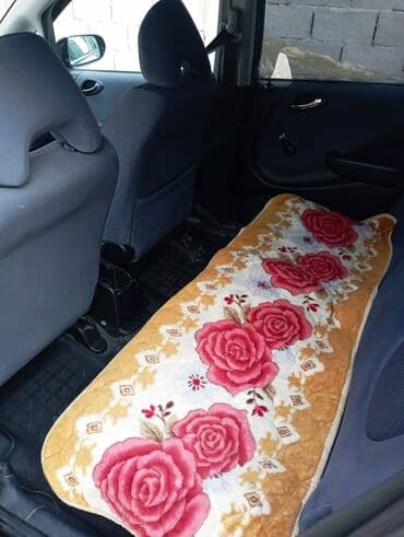 продаю или меняю с доплатой мне: Honda Jazz: 2005 г., 1.3 л, Автомат — 4