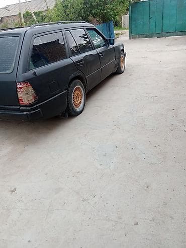 салон ешка: Mercedes-Benz W124: 1991 г., 2.3 л, Ручные, Бензин, Универсал — 3