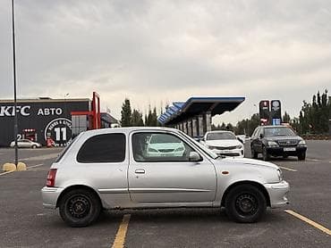 honda e: Nissan Micra: 2002 г., 1 л, Механика, Бензин, Хэтчбэк — 5