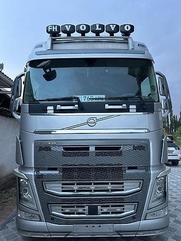 хова прадажа: Тягач, Volvo, 2016 г., Тентованный — 4
