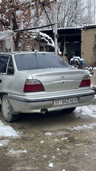 Линолеум: Daewoo Nexia: 2007 г., 1.6 л, Механика, Бензин, Седан — 4