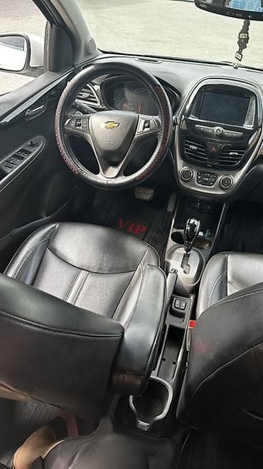 Продажа авто: Chevrolet Spark: 2020 г., Автомат, Бензин, Хэтчбэк — 6