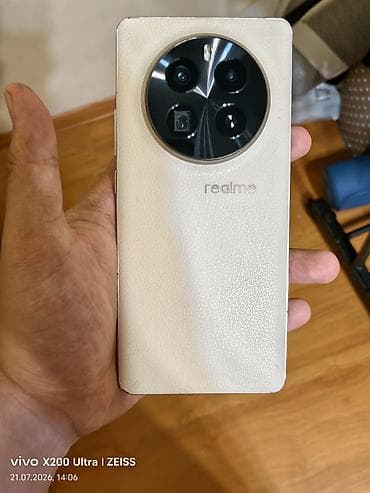 Realme GT5 Pro, Б/у, 256 ГБ, цвет - Бежевый, 2 SIM