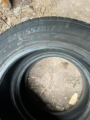 универсальные сиденья: Комплект летних шин Kumho Ecsta - Размер: 225/55 ZR17 - Индекс — 3