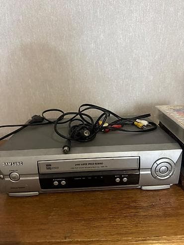 me: Видеомагнитофон Samsung SVR-155 с комплектом кассет VHS — 2