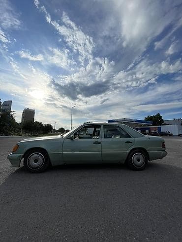 вольва 940: Mercedes-Benz W124: 1988 г., 2.3 л, Автомат, Бензин, Седан — 3