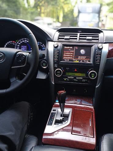 Унаа: Toyota Camry: 2012 г., Бензин — 5