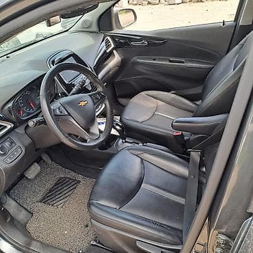 испания испании: Chevrolet Spark: 2018 г., Автомат, Бензин, Хэтчбэк — 4
