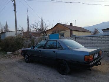 обмен на погрузчик: Audi 100: 1989 г., 2 л, Дизель, Седан — 5