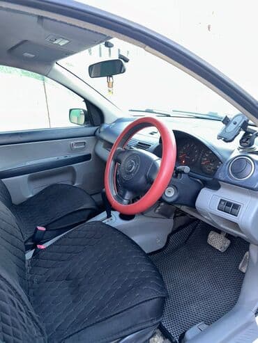 срочно продаю в связи с переездом: Mazda Demio: 2004 г., 1.5 л, Автомат, Бензин — 4