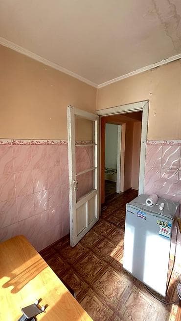 1 комната, 33 м², Индивидуалка, 3 этаж, Требуется ремонт — 3