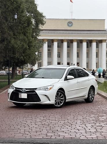 Продажа авто: Toyota Camry: 2017 г., 2.5 л, Вариатор, Гибрид, Седан — 3