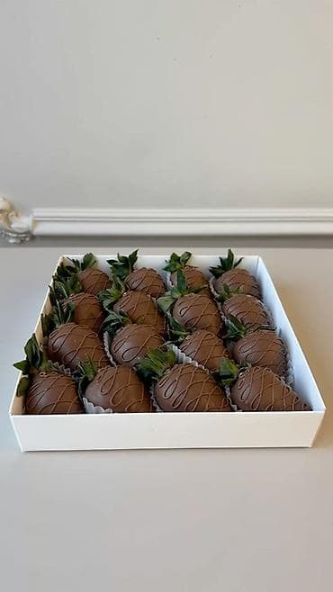 калиброванная черешня: Клубника В розницу — 4