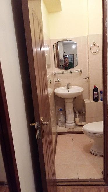 срочно дом: 2 комнаты, 52 м², Кок-Жар мкр Индивидуалка, 7 этаж, Старый ремонт — 5