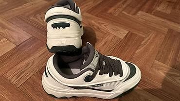 Мужские кроссовки, 39, Б/у, цвет - Белый, Самовывоз at lalafo.kg Мужские кроссовки, 39, Б/у, цвет - Белый, Самовывоз