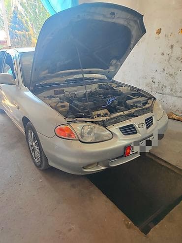 авторынок унаа: Hyundai Avante: 1999 г., 1.6 л, Кол менен иштөөчү, Бензин, Седан — 2