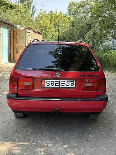 Volkswagen Passat Variant: 1994 г., 1.8 л, Механика, Бензин, Универсал — 5