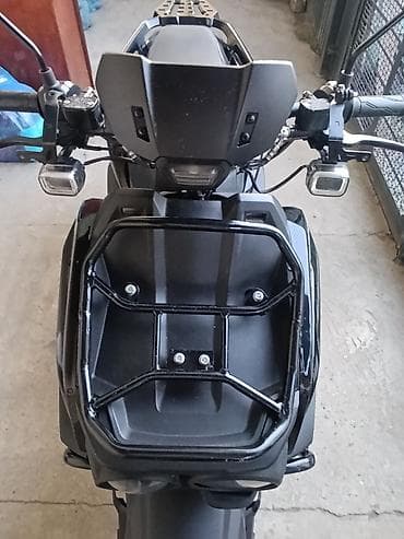 маленький мопед: Скутер Танк, тормоза дисковые,12 колёса, сигнализация, всё работает,не — 3