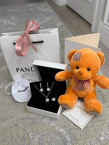 набор пандора: Подарочный набор Pandora. Состав: - Ювелирный комплект Pandora — 1