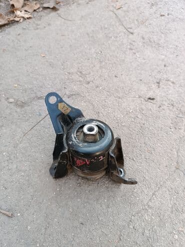 брендовые оригинальные часы: Подушка двигателя toyota оригинал — 1