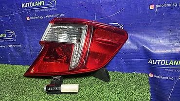 Задний правый стоп-сигнал Toyota 2011 г., Б/у, Оригинал, Япония