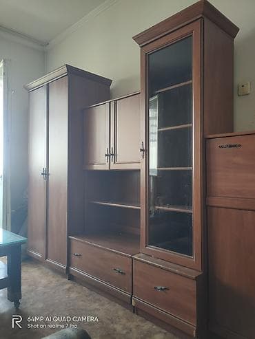 мини стенка: Секция корпусной мебели для гостиной из массива/ЛДСП под дерево — 1