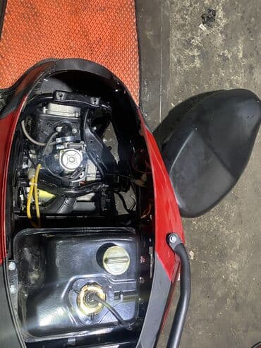 водный мотоцикл: 150 куб мустанг В идеальном состоянии Пробег1800 км Без вложений — 3