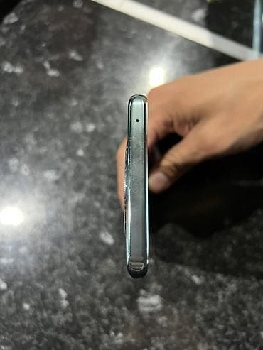 infinix 50: Honor X9b, Б/у, 256 ГБ, цвет - Зеленый — 3